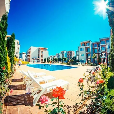 Studio Apartment In Prestige Fort Beach Apartament Święty Włas